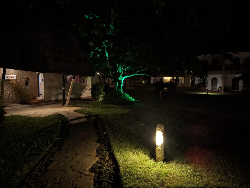 Gartenanlage Neptune Paradise Beach Resort & Spa