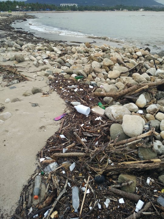 Glas und Plastik wohin das Auge reicht.  Grand Paradise Playa Dorada