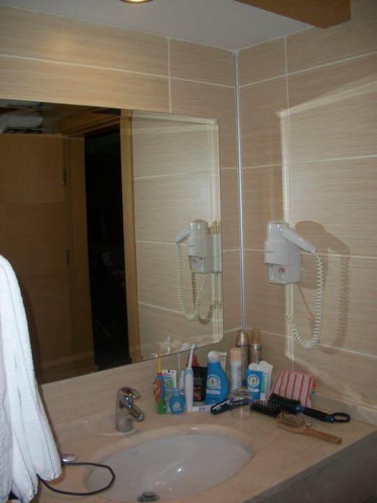 Waschbeckenbereich Saphir Resort & Spa