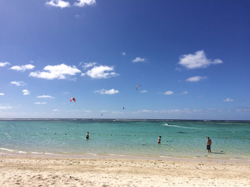Strand Crystals Beach Resort Belle Mare, a member of Radisson Individuals