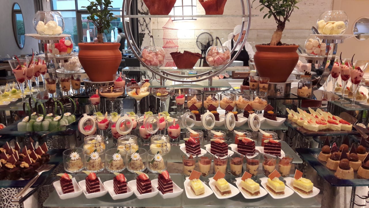 Gastro Acanthus Cennet Barut Collection