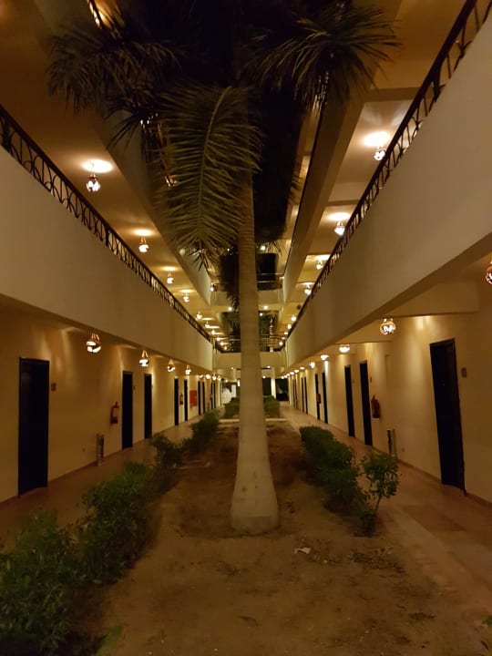 Gang zu den Zimmern LABRANDA Club Makadi