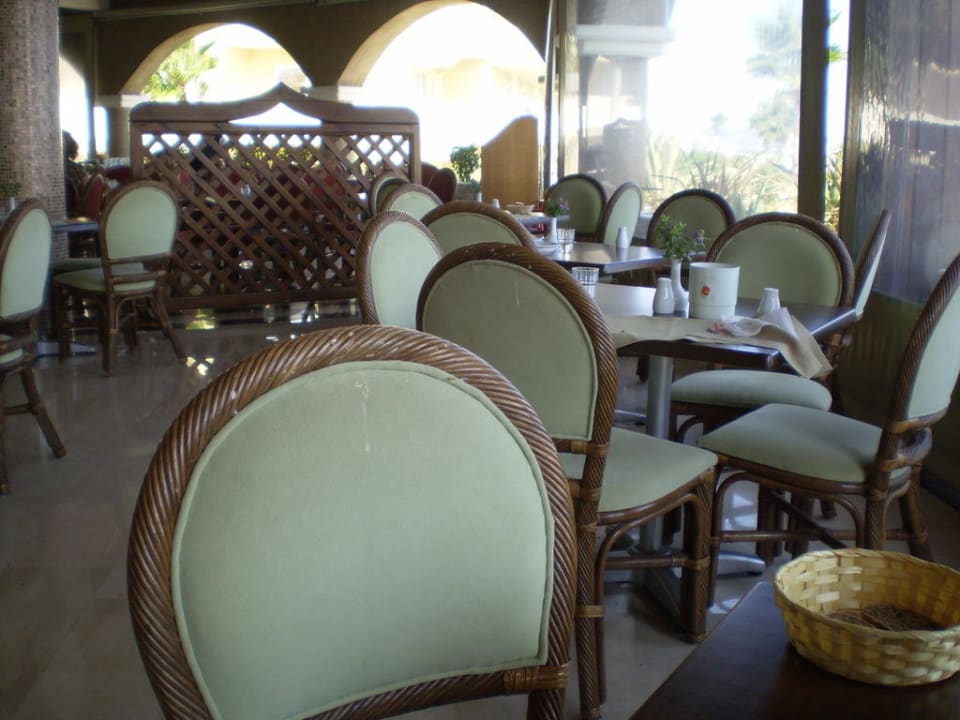 Frühstück in der Taverne Hotel Kalithea Horizon Royal