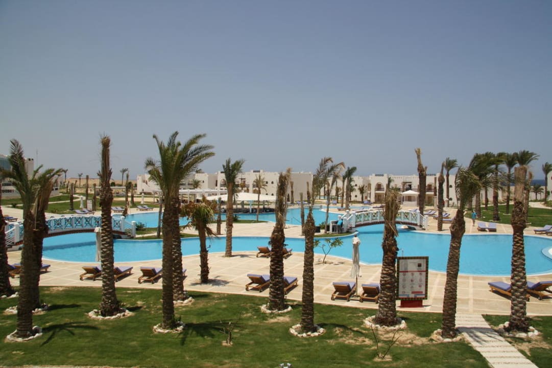 Ausblick auf einer der Pools Hilton Marsa Alam Nubian Resort