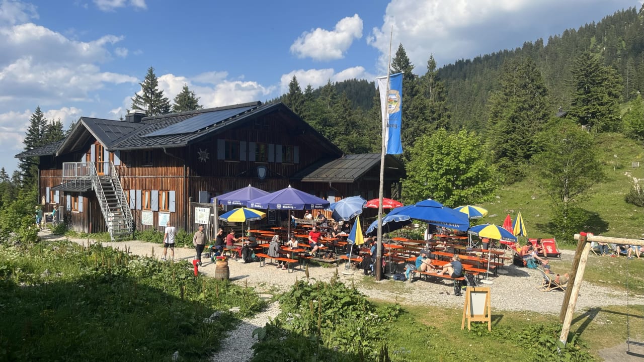 Außenansicht Tutzinger Hütte