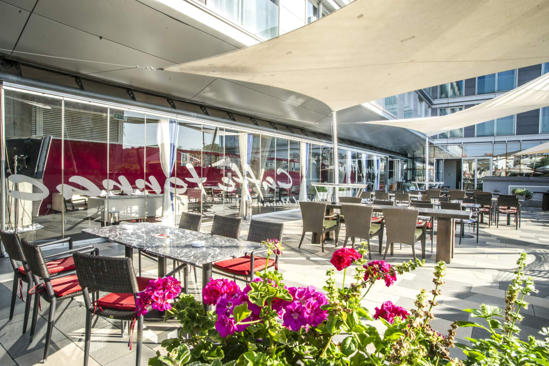 Terrace 3 Hotel Zira