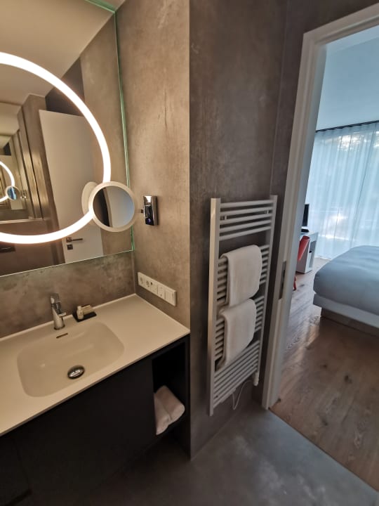 Zimmer KPM Hotel & Residences