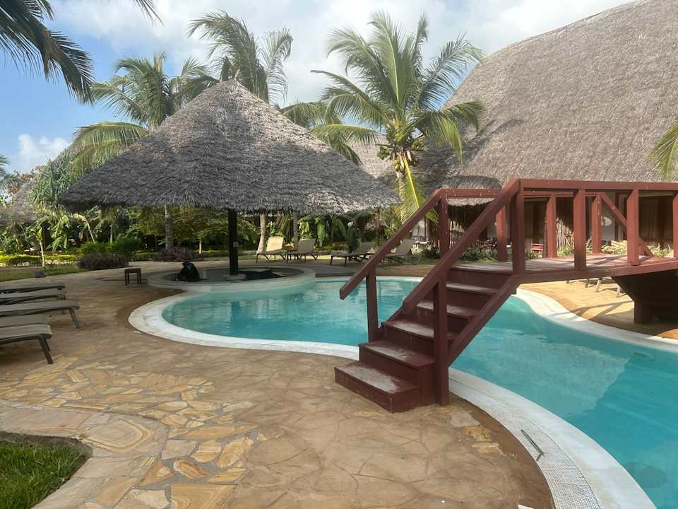 Pool Karafuu Beach Resort & Spa