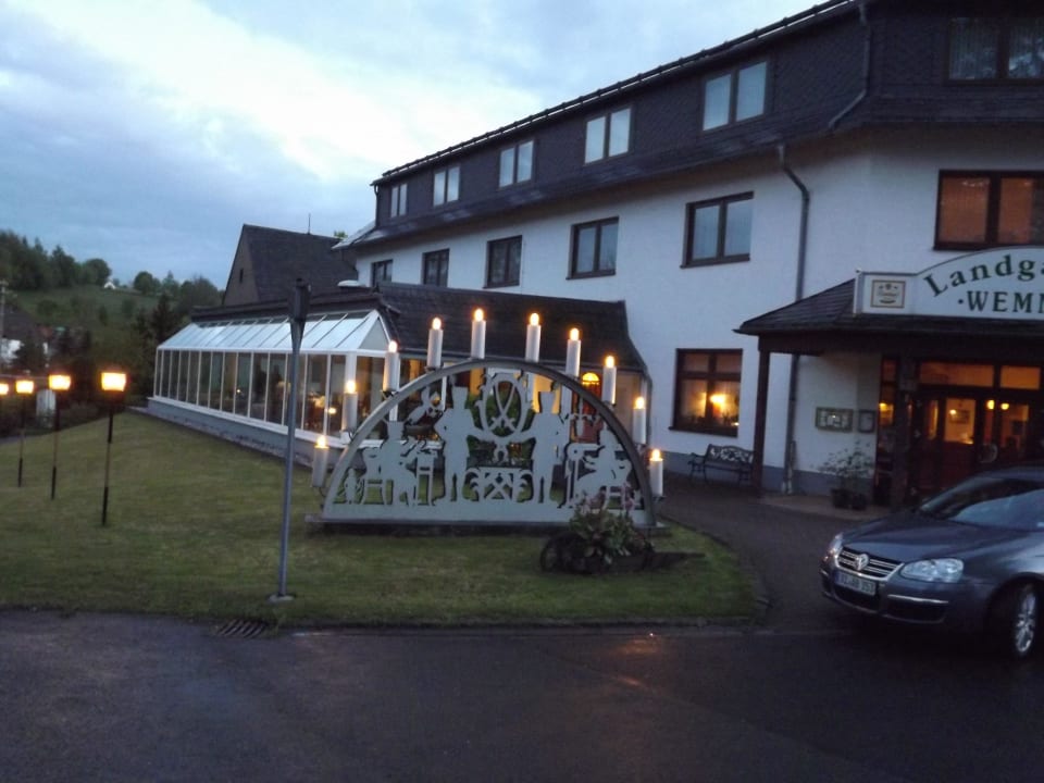 Beleuchteter Schwippbogen Hotel Landgasthof Wemmer