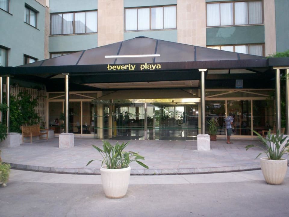 Eingang Beverly Playa Hotel Vibra Beverly Playa