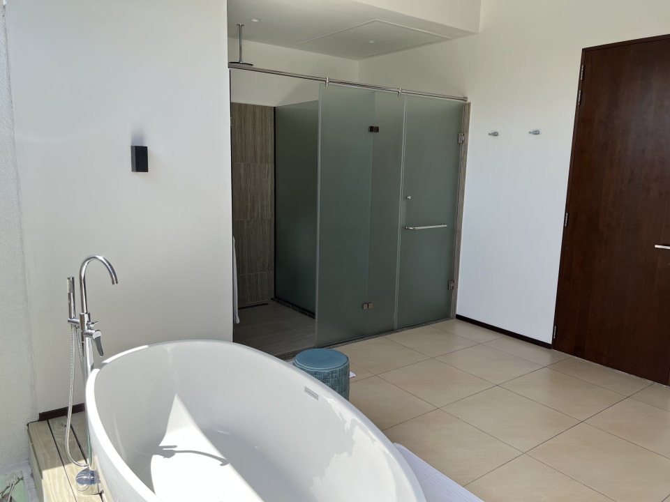 Zimmer ROBINSON NOONU