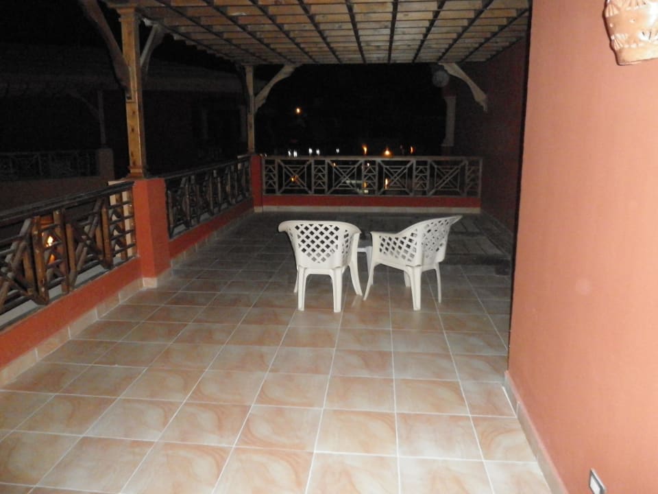 Terrasse im 400 Bereich Pickalbatros Alf Leila Wa Leila Resort - Neverland Hurghada