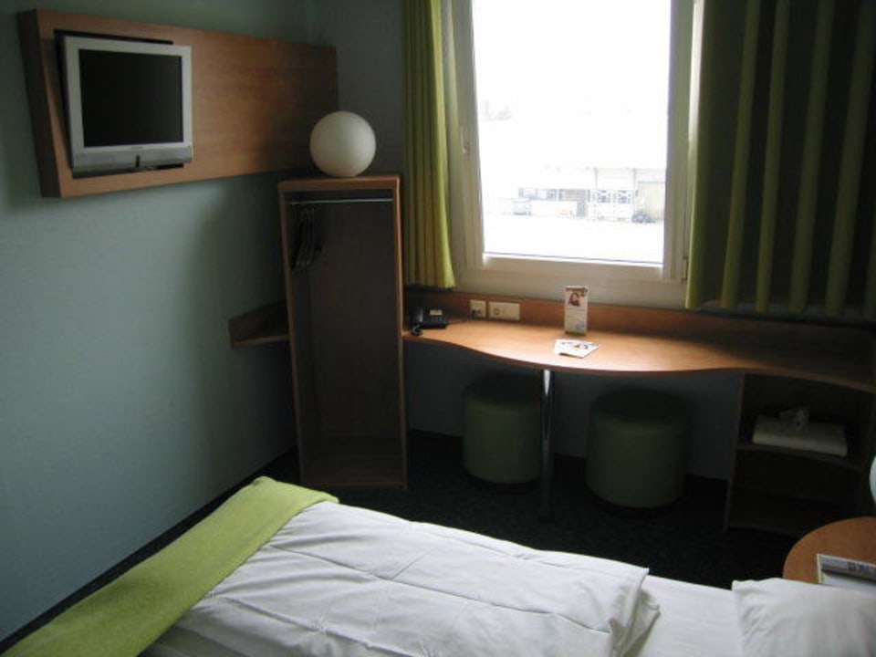 Beengte Verhältnisse B&B Hotel Freiburg-Nord