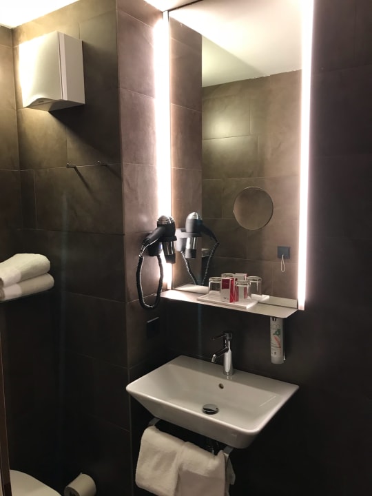 Zimmer Four Points Flex by Sheraton Vienna Hauptbahnhof