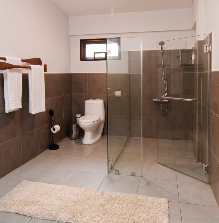 Zimmer Oasis Beach and Dive Resort