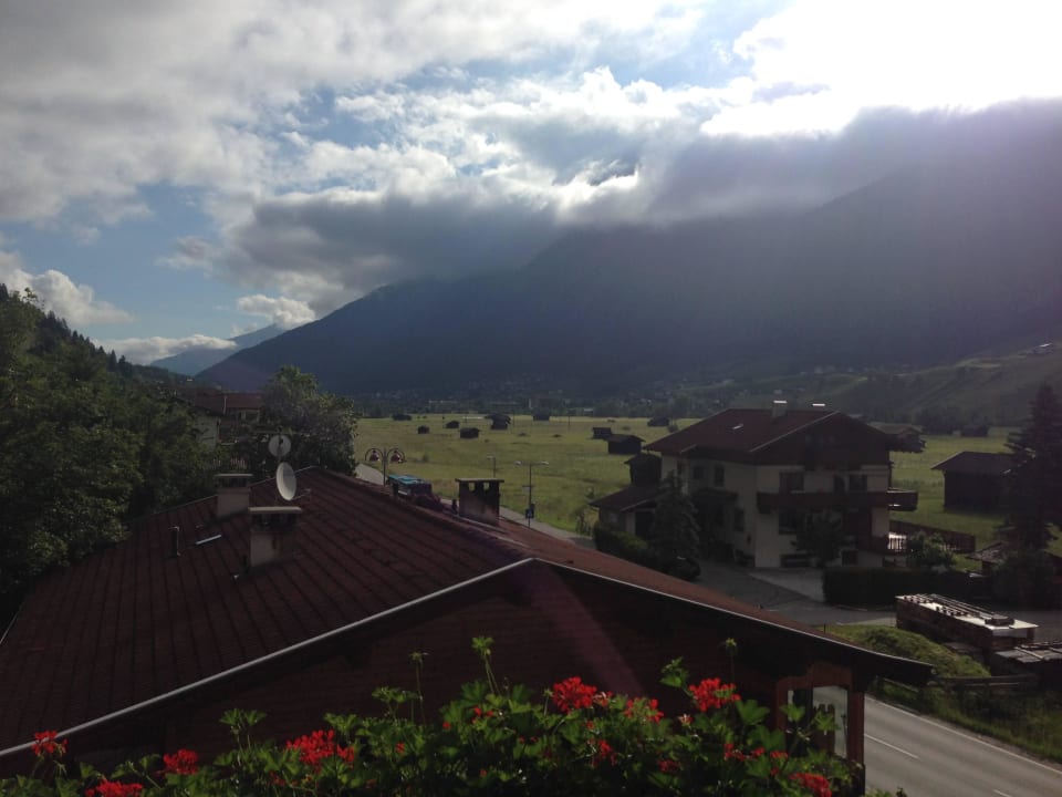 Ausblick Zimmer Serlesblick Hotel Der Stubaierhof Neustift