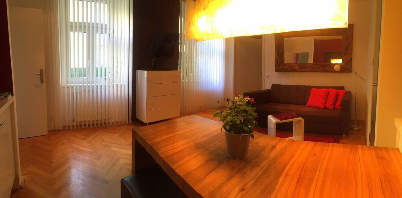 Wohnzimmer mit Küche Private Living Vienna - Zieglergasse