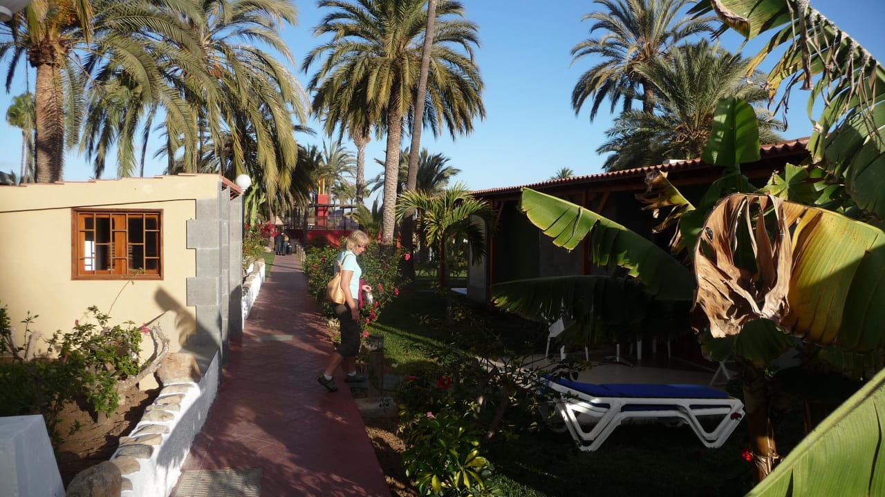 Garten HL Miraflor Suites Hotel