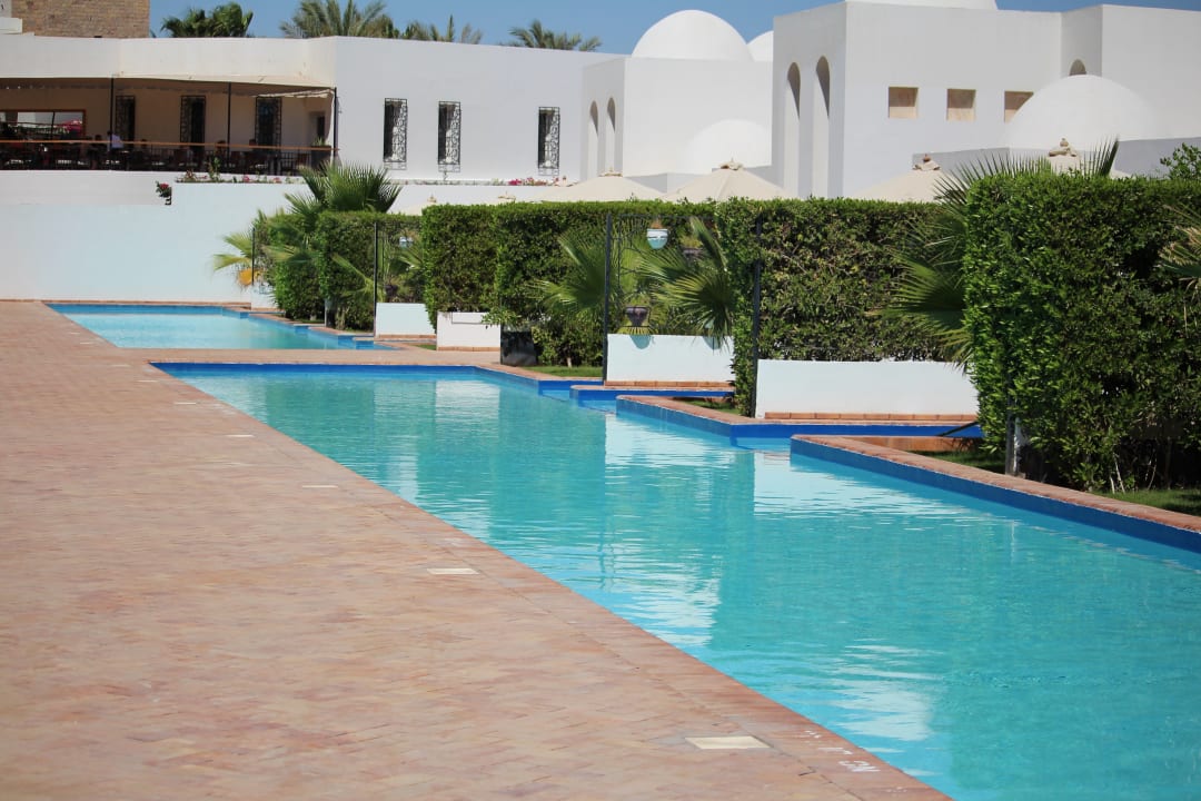 Pool Fort Arabesque Resort, Spa & Villas