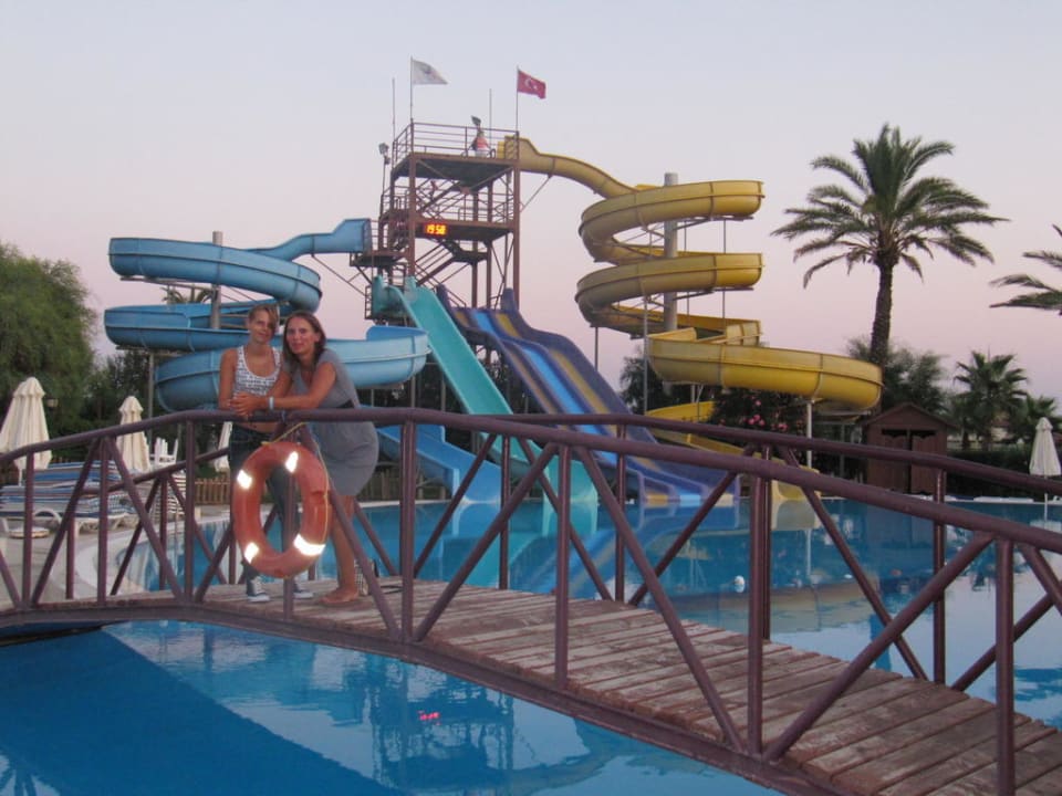 Die tatsächlichen Hauptrutschen am Pool Selge Beach Resort