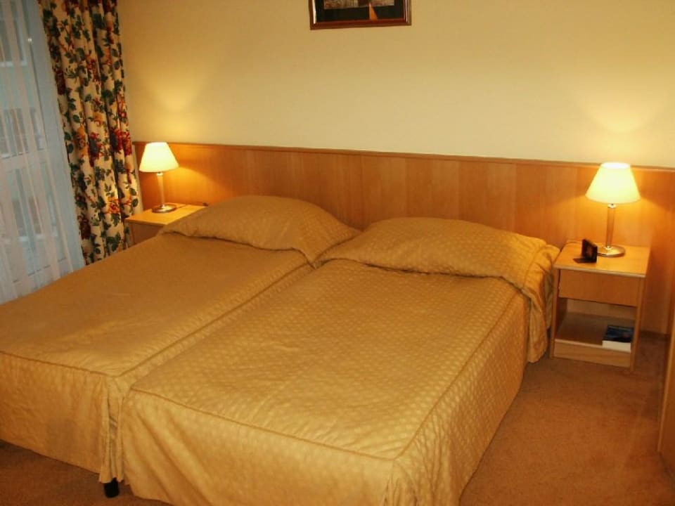 Zimmer  Hotel Senator