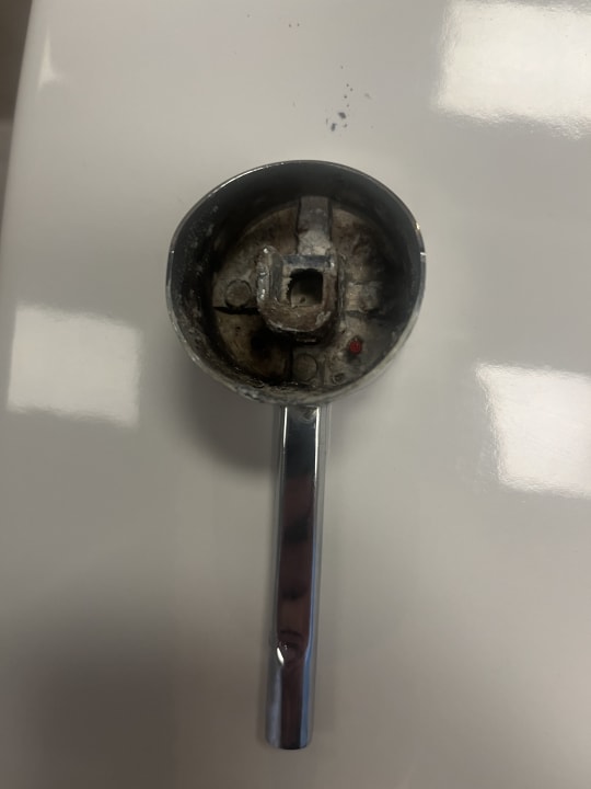 Zimmer BG Tonga Tower Design Hotel & Suites