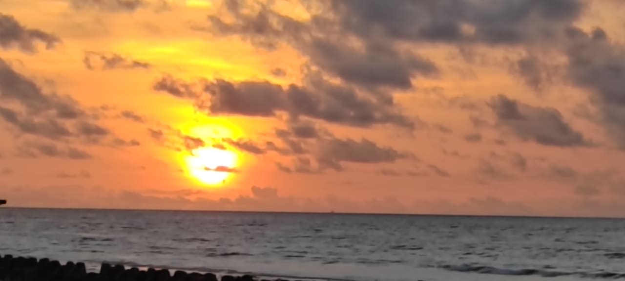 Strand Kuredu Island Resort & Spa