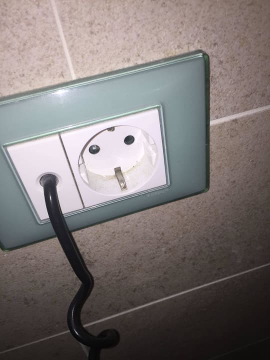 Steckdose verdreckt Strandgut Resort