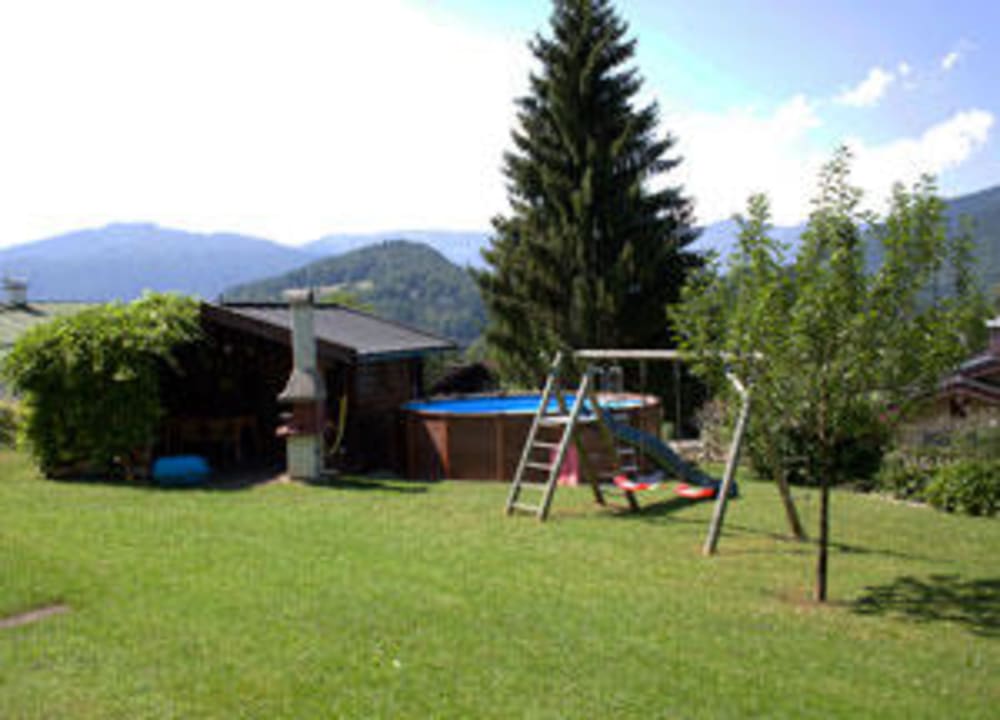 Garten mit Pool Ferienwohnungen König