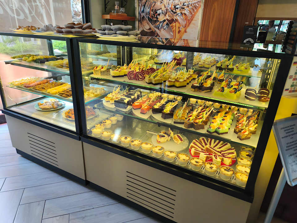 Gastro Side Royal Style Hotel