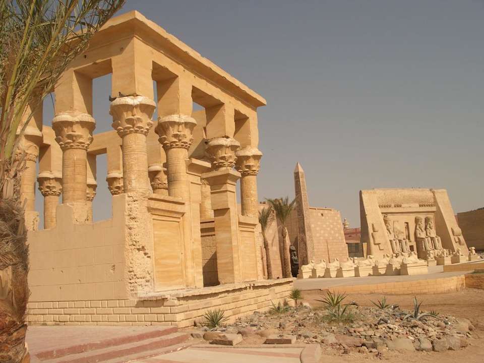 Theater im Hotel Pickalbatros Alf Leila Wa Leila Resort - Neverland Hurghada