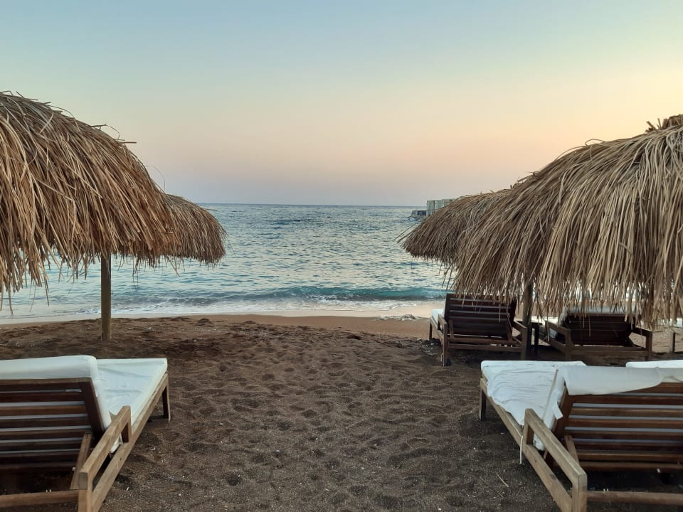 Strand Rubi Platinum Sign