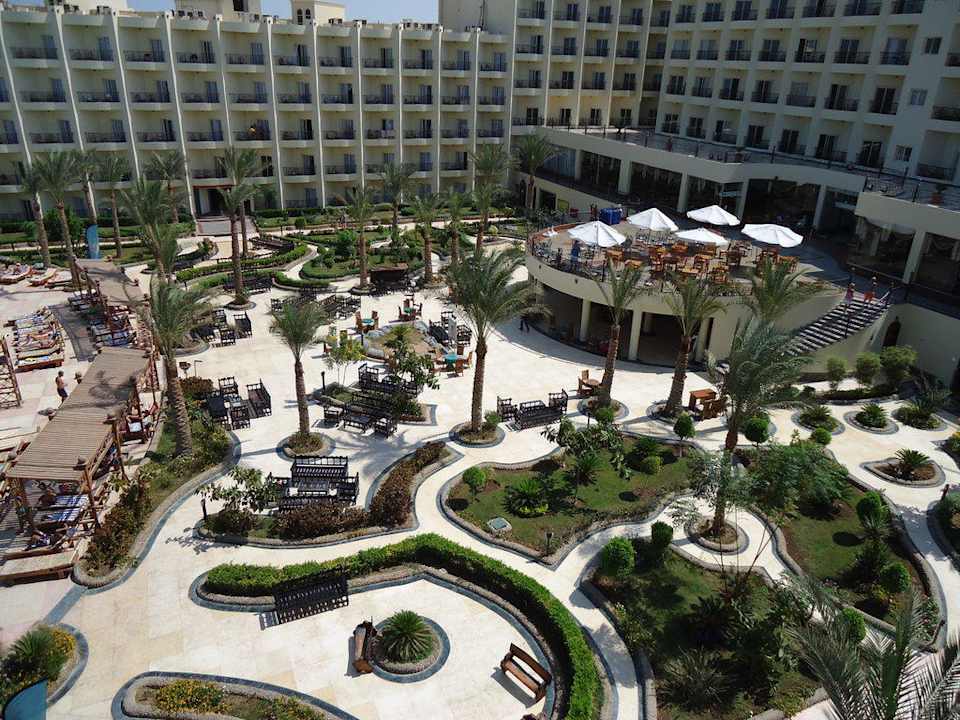 Территория отеля Le Jardin Aqua Park Resort