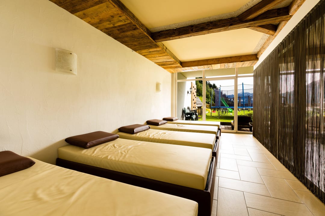 Liegen nach Sauna und Schwimmbad Berghotel Ratschings