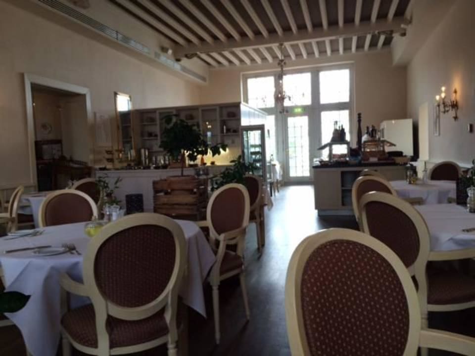 "Garten Eden" mit Holzkisten Seehotel Schloss Klink