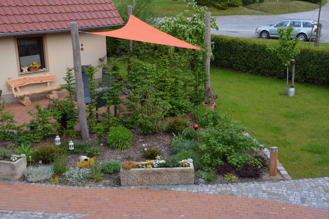 Gartenanlage Ferienwohnung Landromantik