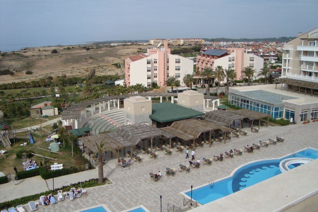 Blick auf die Pool-Bar Trendy Aspendos Beach Hotel