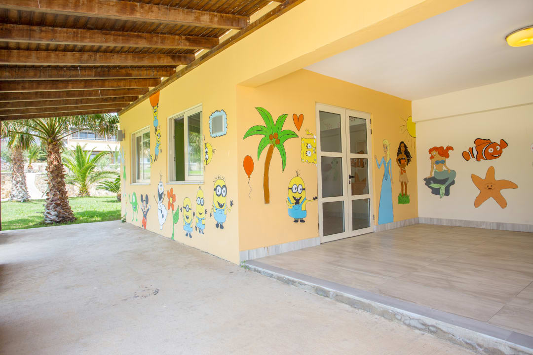 Sport & Freizeit Grand Blue Beach Hotel