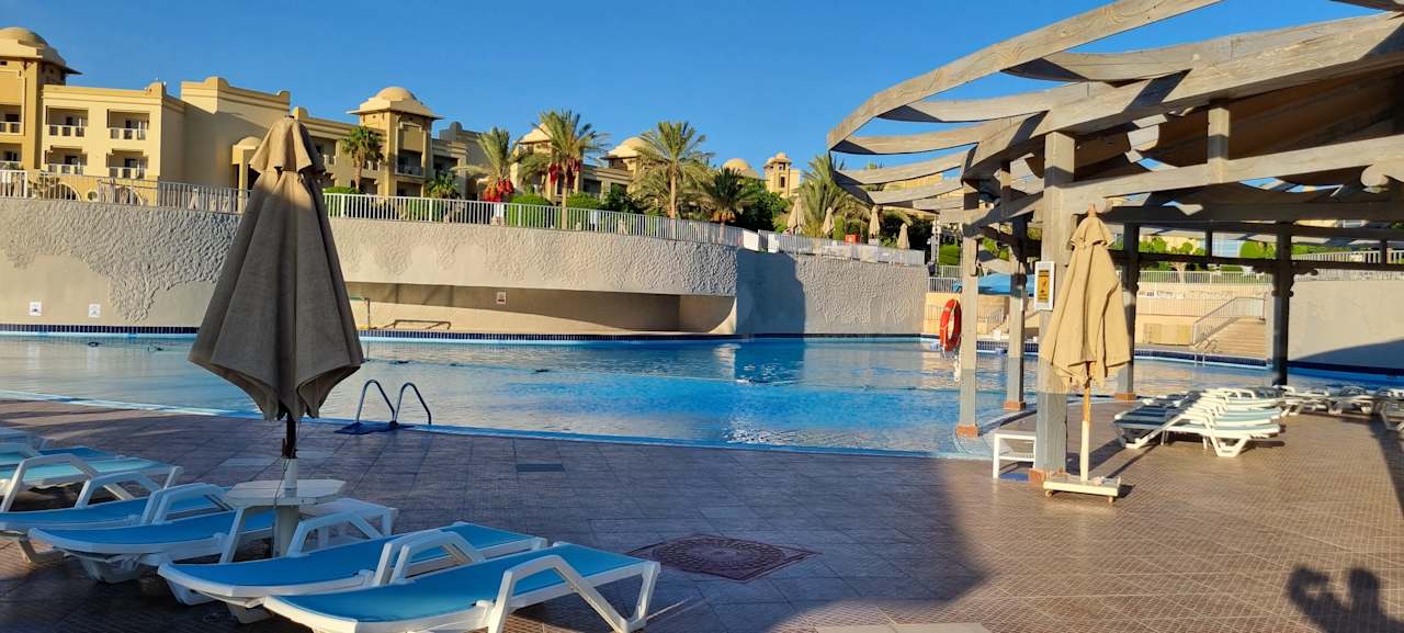 Pool Serenity Alpha Beach