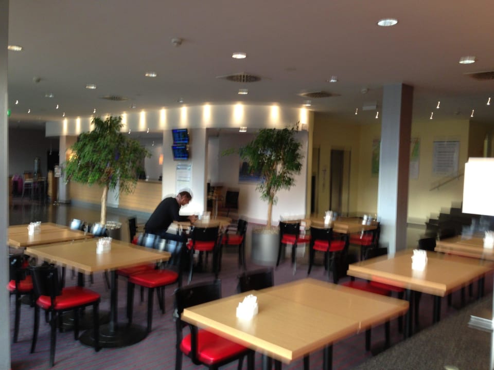 Restaurant Holiday Inn Express Frankfurt - Airport