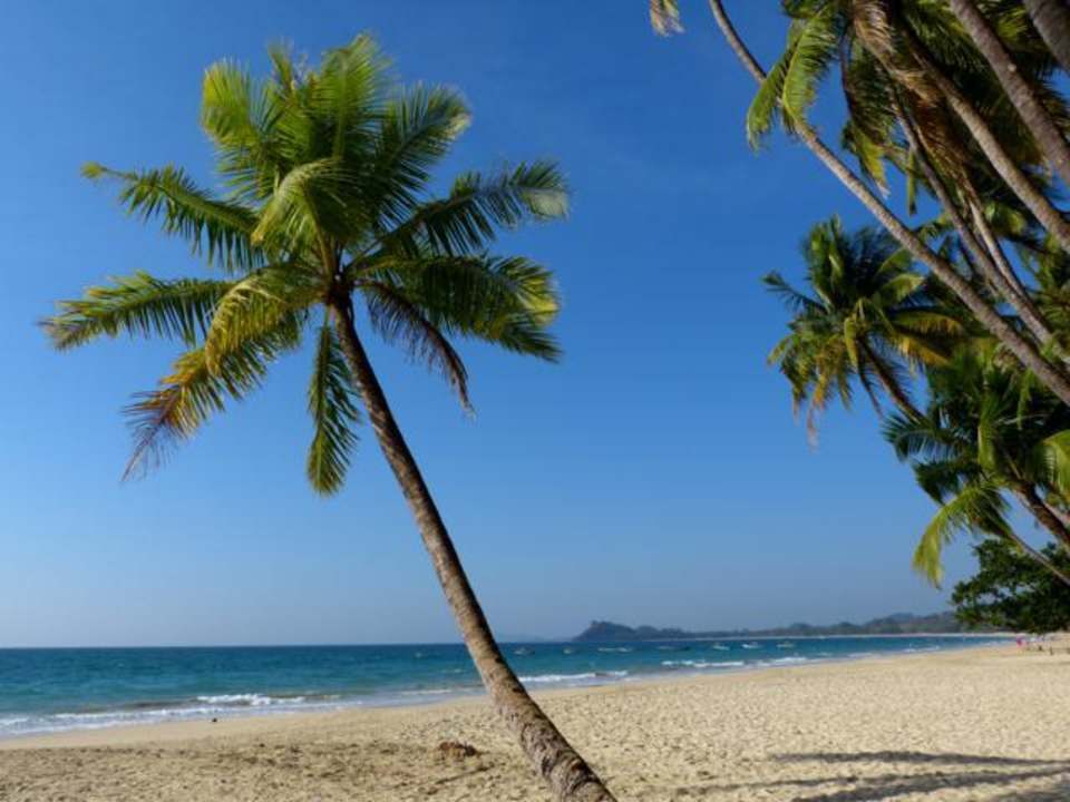 Strandbereich etwa 20 Minuten vom Aureum entfernt Aureum Palace Hotels & Resorts Ngapali