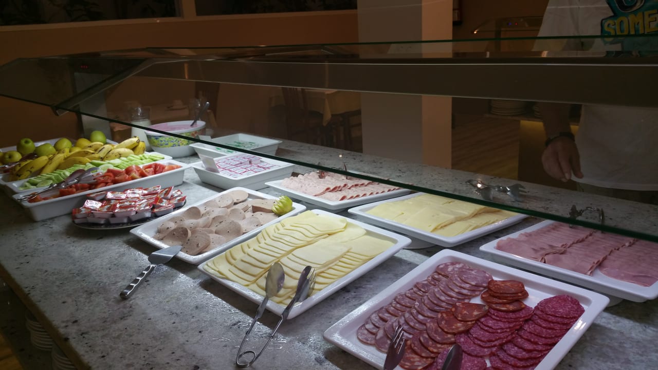 Frühstück  Hotel RF San Borondon