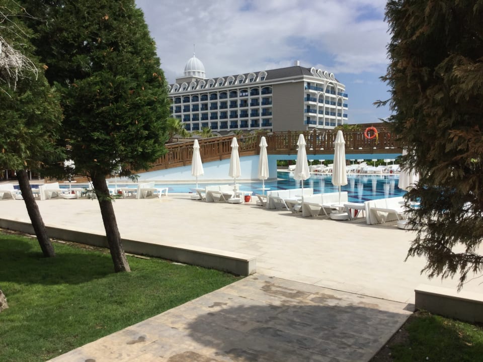 Pool Saturn Palace Resort Hotel