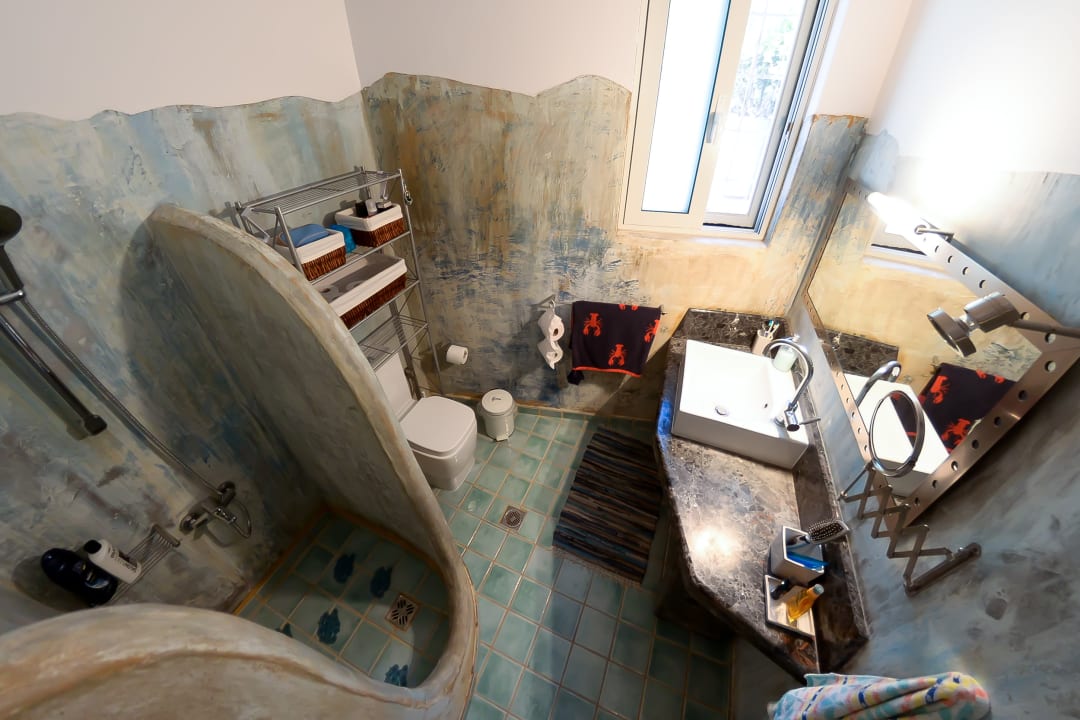 Zimmer Patras Luxury Seaside House