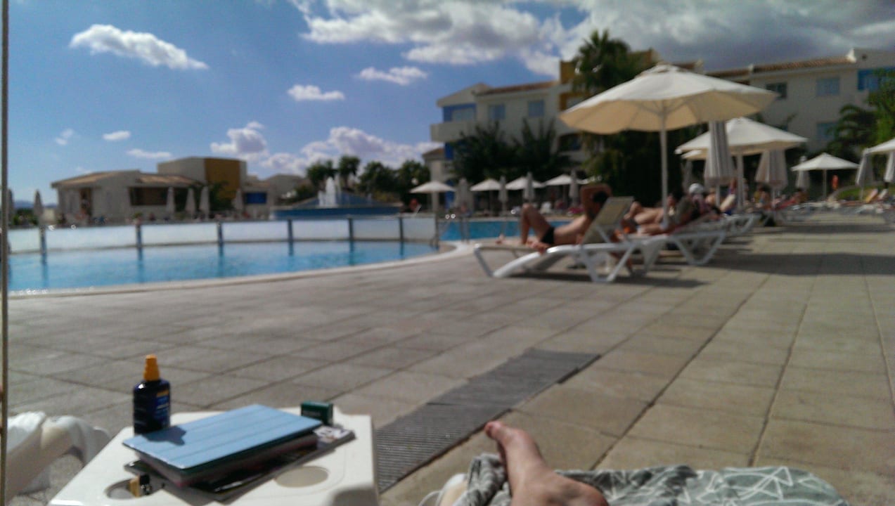 Pool blau punta reina