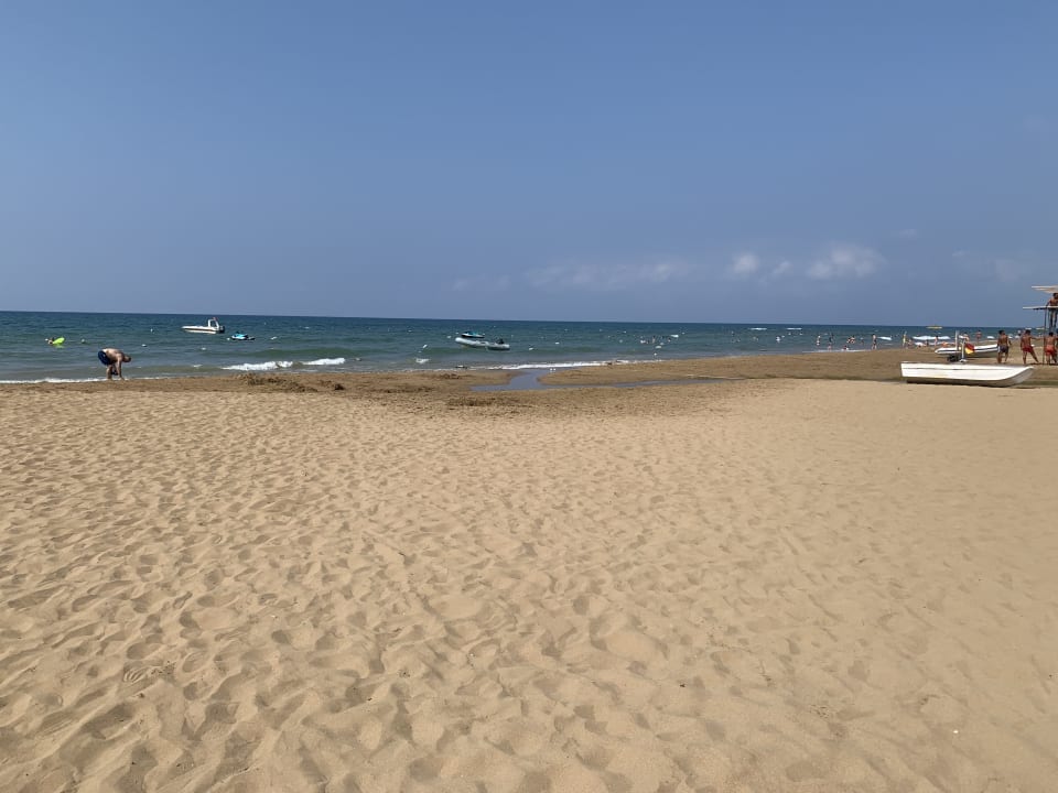 Strand Club Grand Aqua