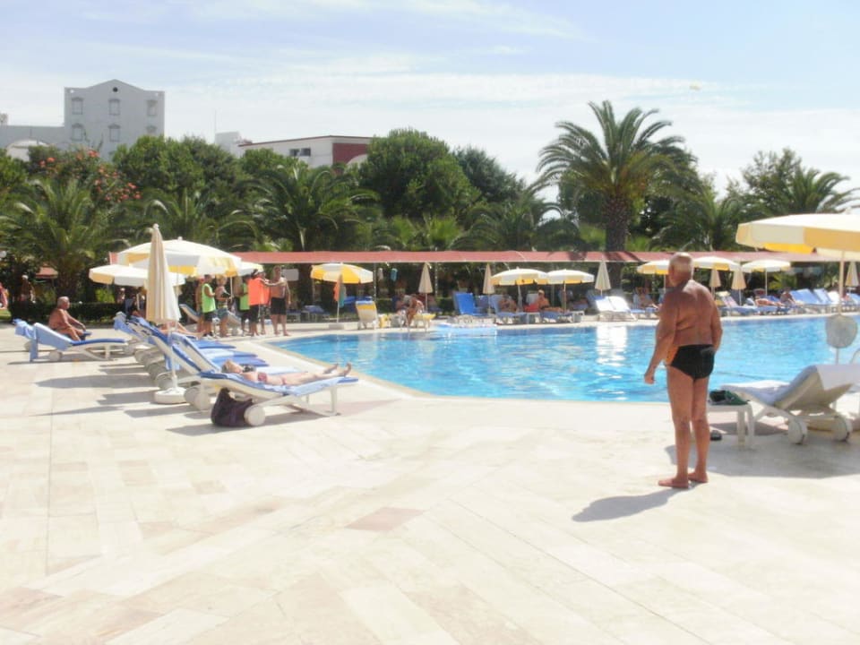Pool am Miramare Beach Hotel Miramare Beach