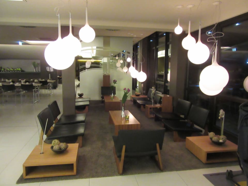 Lobby Novotel Nürnberg am Messezentrum