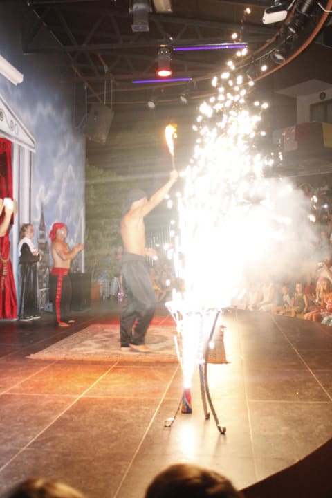 Fakirshow Hane Family Resort