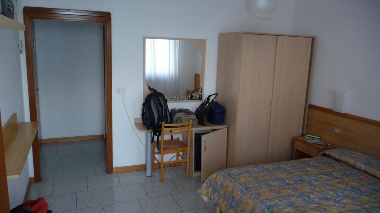 Schlafzimmer vom Balkon aus Hotel all'Azzurro